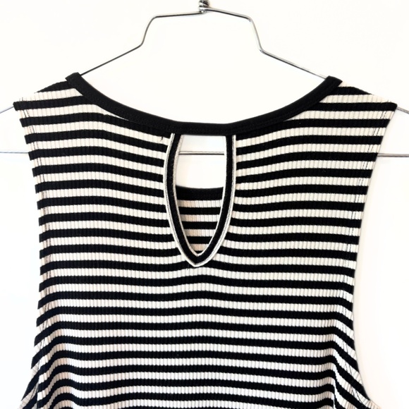 Vans Black & White Ribbed Tank Size M - Picture 6 of 7